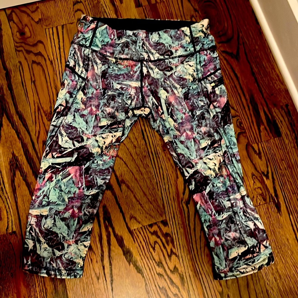 Lululemon crop pant - size 8